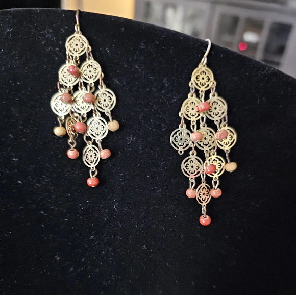 Dangle earrings with beads - Picture 1 of 3